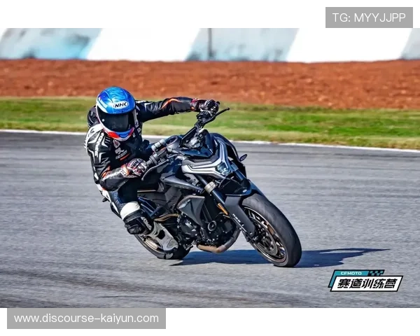 MotoGP赛季最新动态：车手争夺白热化 新技术与赛道改造引关注