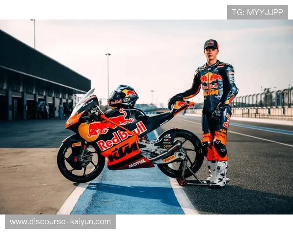 MotoGP赛场风云再起顶级车手激战升级新赛季冠军悬念持续升温引发全球车迷热议 MotoGP赛场风云再起顶级车手激战升级新赛季冠军悬念持续升温引发全球车迷热议