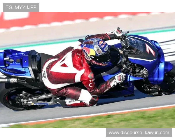 MotoGP赛季最新动态：多名车手表现惊艳，战况火热引发热议