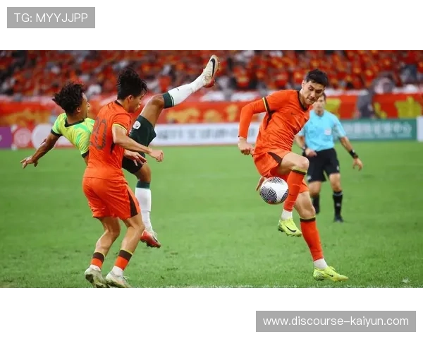 中国足球迎来新挑战 国家队备战亚洲杯 目标力争突破历史最好成绩