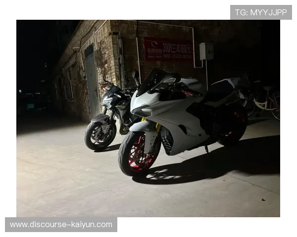 摩托车大奖赛最新动态：杜卡迪强势表现，雷普索尔本田迎来重大挑战