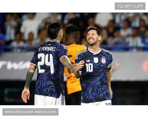 梅西转会后首战亮相助力球队胜利，阿根廷球王依旧展现王者风范