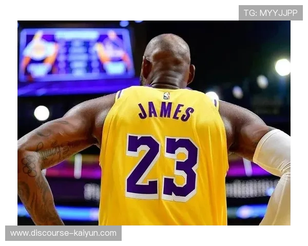 湖人逆转勇士夺胜利 詹姆斯再创职业生涯新高